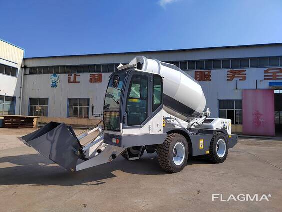 Self-propelled concrete plant Concrete Mixer LT4000